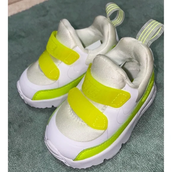Nike Toddler Air Max’s - Picture 4 of 4